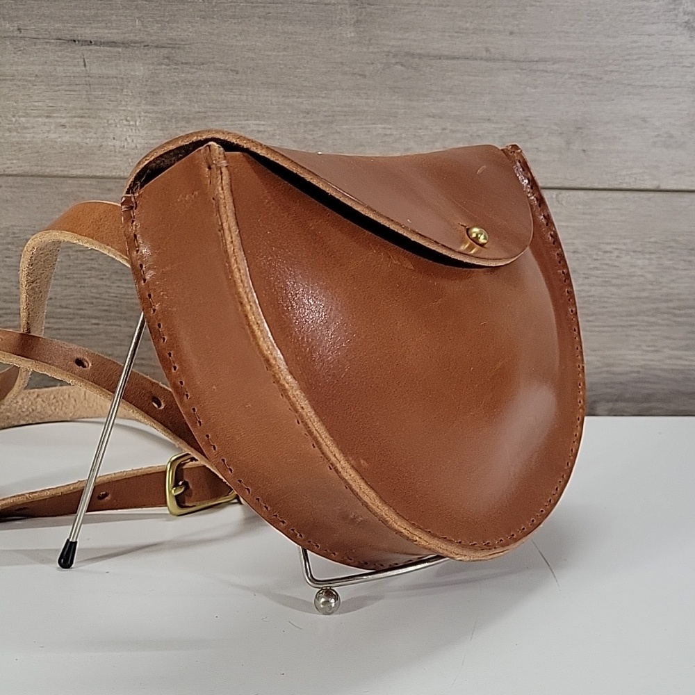 Tree Fairfax Brown Leather Half-Moon Belted Waist Bag - Picture 2 of 11